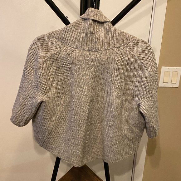 ❤️4/$40 SALE! ❤️ BCBG MaxAzria Shrug - Picture 3 of 5